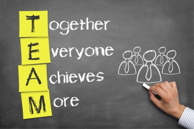 8-essential-teamwork-skills-for-your-resume-with-examples-2022