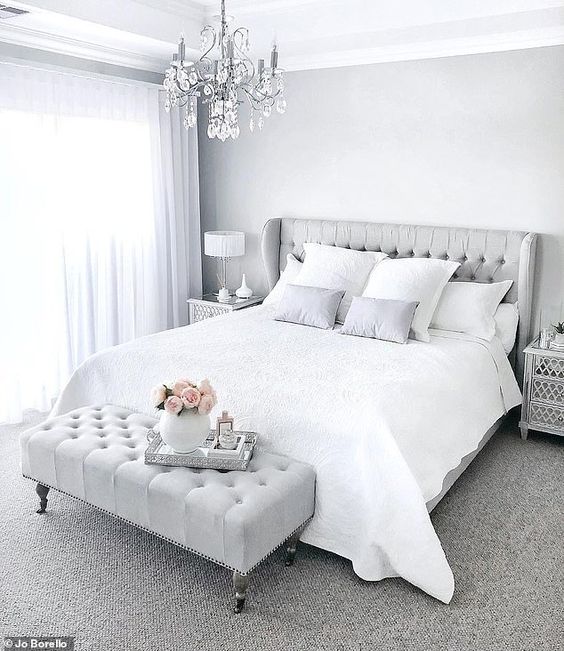 Hamptons Woman Bedroom